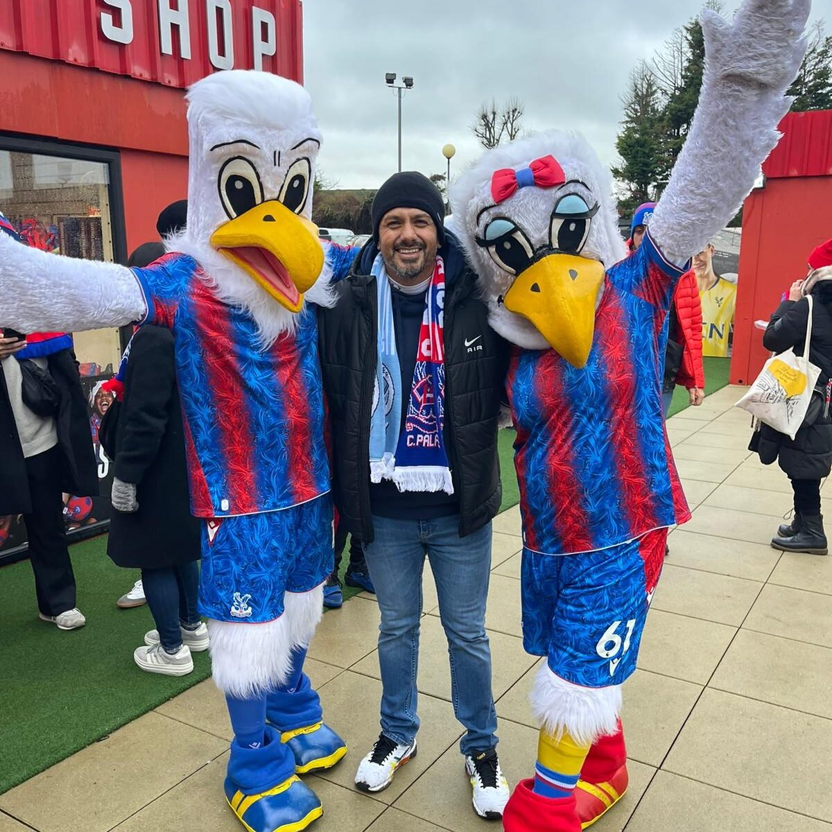 469552130_600916372497624_5614696315770034225_n-circle-0d1612e490ca8c9094190f37a482e125-0wnyexsabcgu